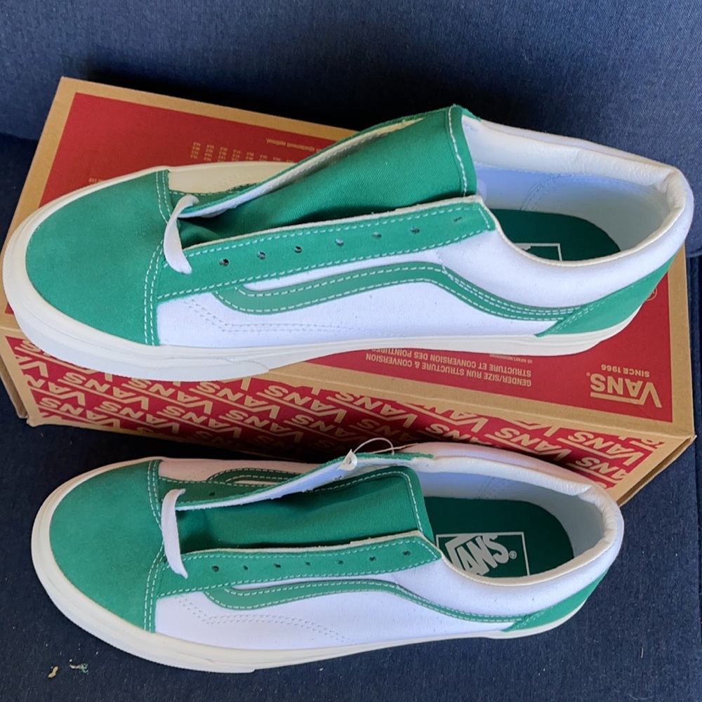 Vans WMNS Style 36 Classicsport Sneakers - Picture 4 of 16